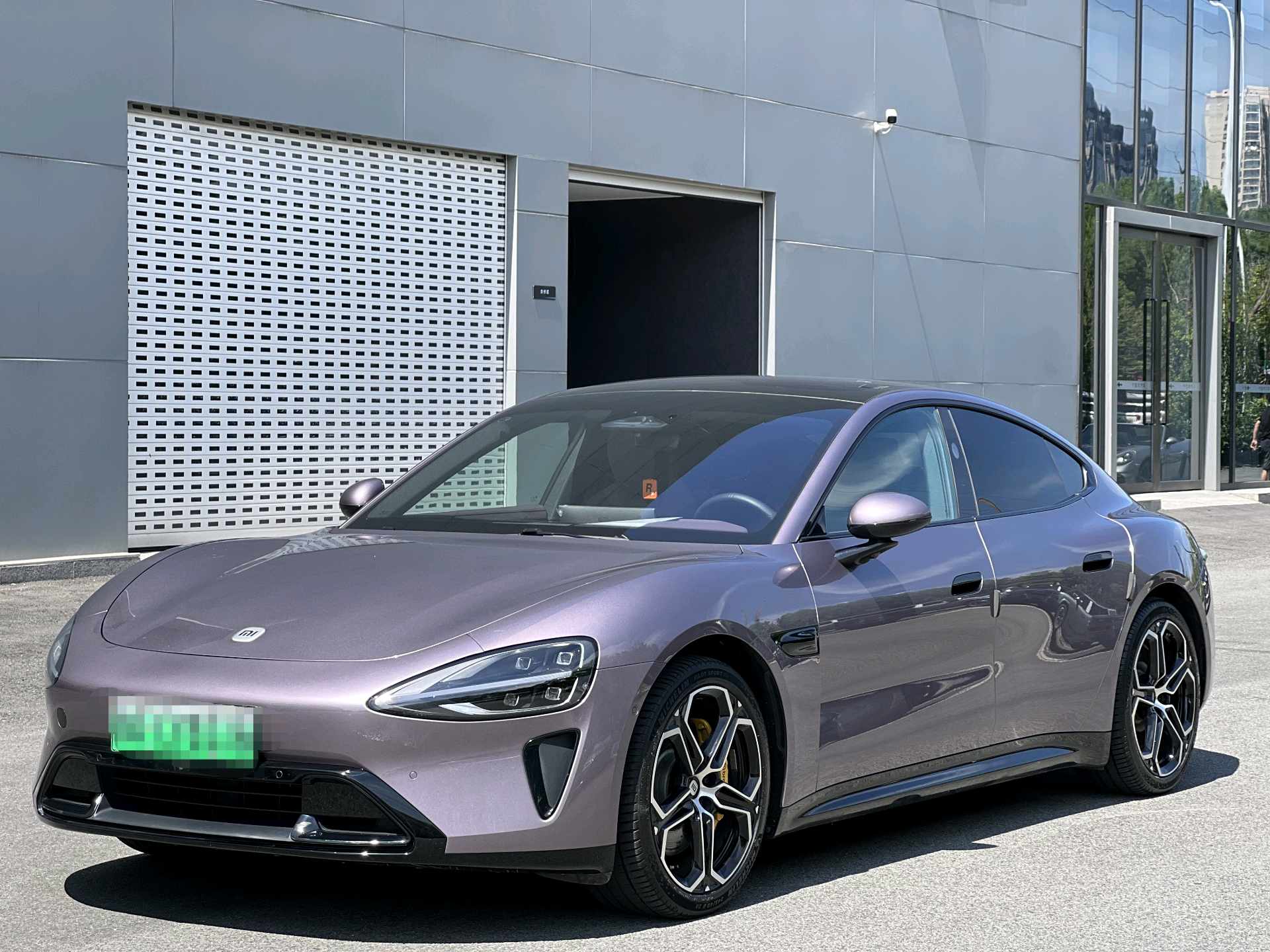 Xiaomi 2024 SU7 700km Rear-Wheel Drive Long-Range Intelligent Driving Version